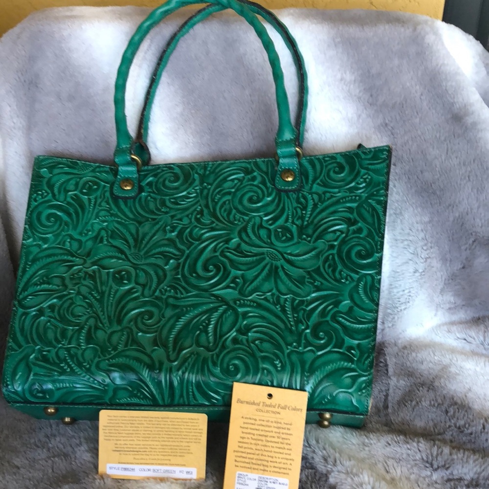 Patricia Nash Zancona in Soft Green